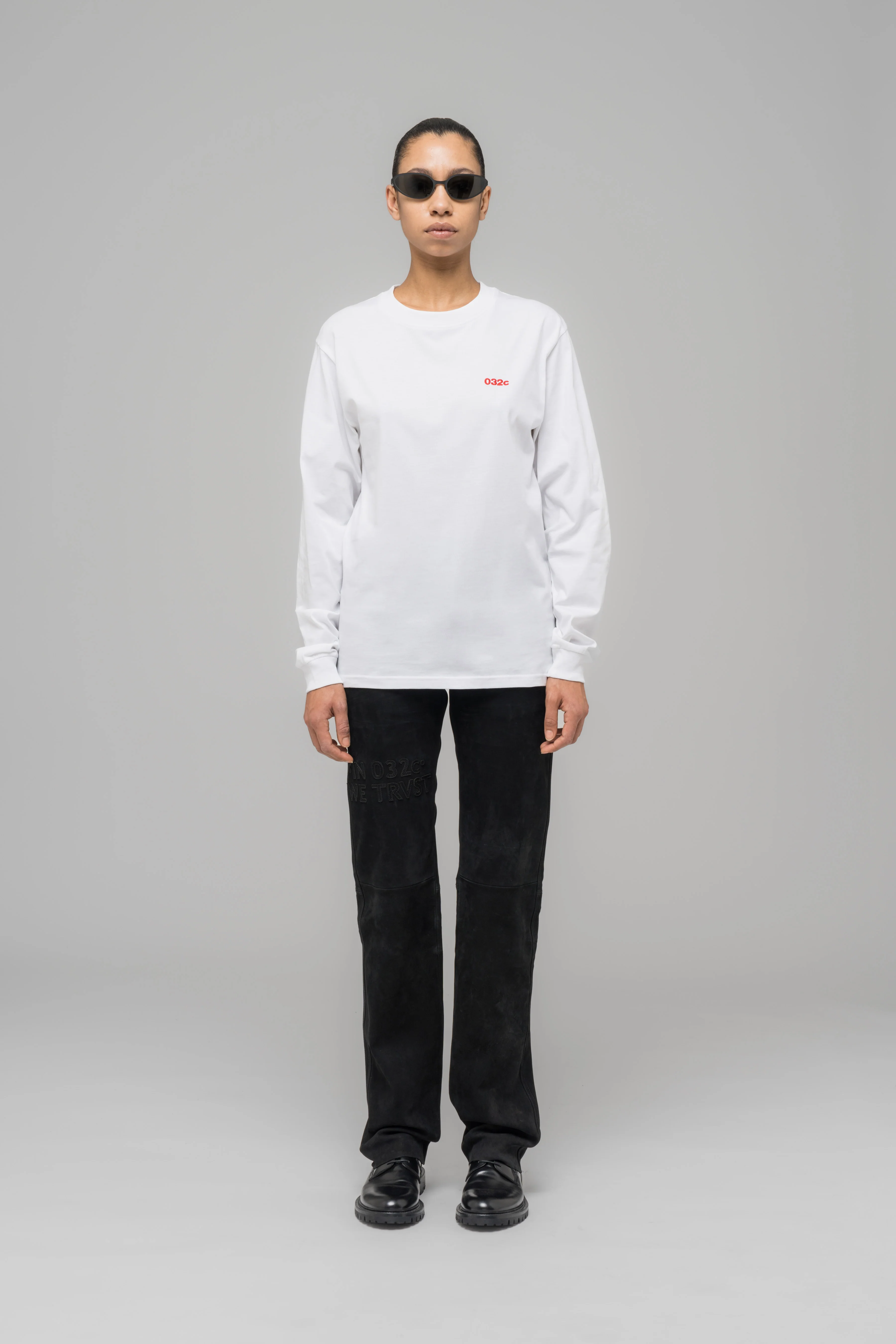 "032c CLASSICS" LONGSLEEVE - Image 3
