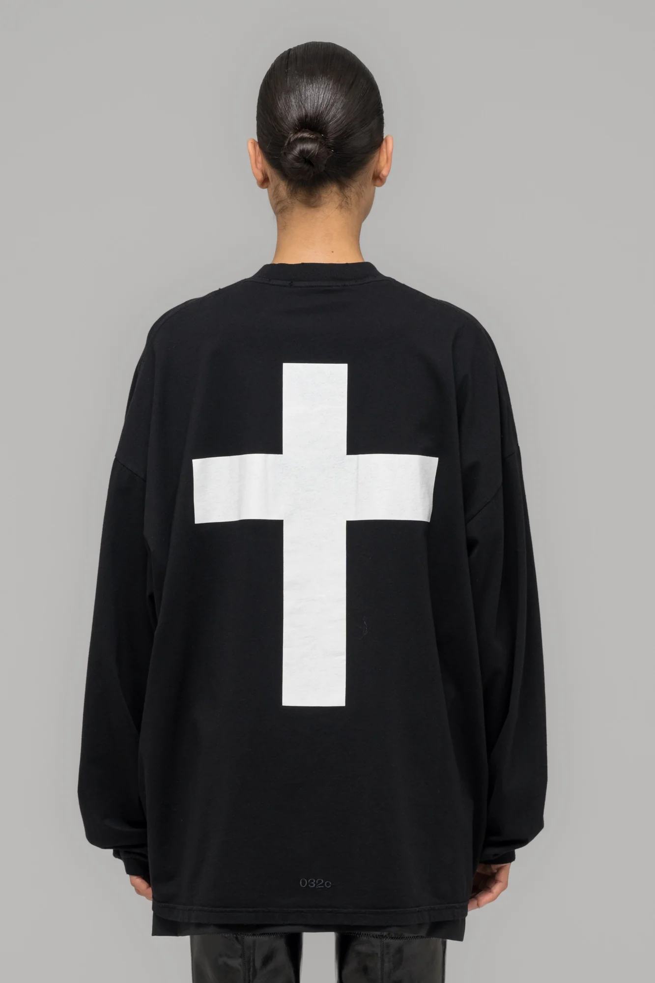 "FAINTING CROSS" OVERSIZED LONGSLEEVE - Image 4