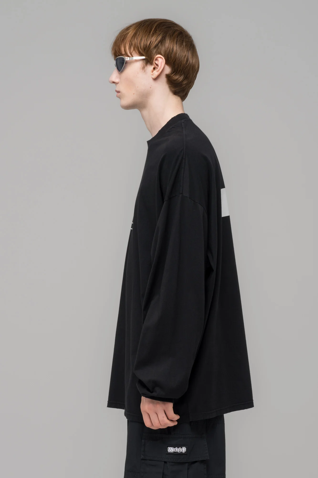 "FAINTING CROSS" OVERSIZED LONGSLEEVE - Image 3