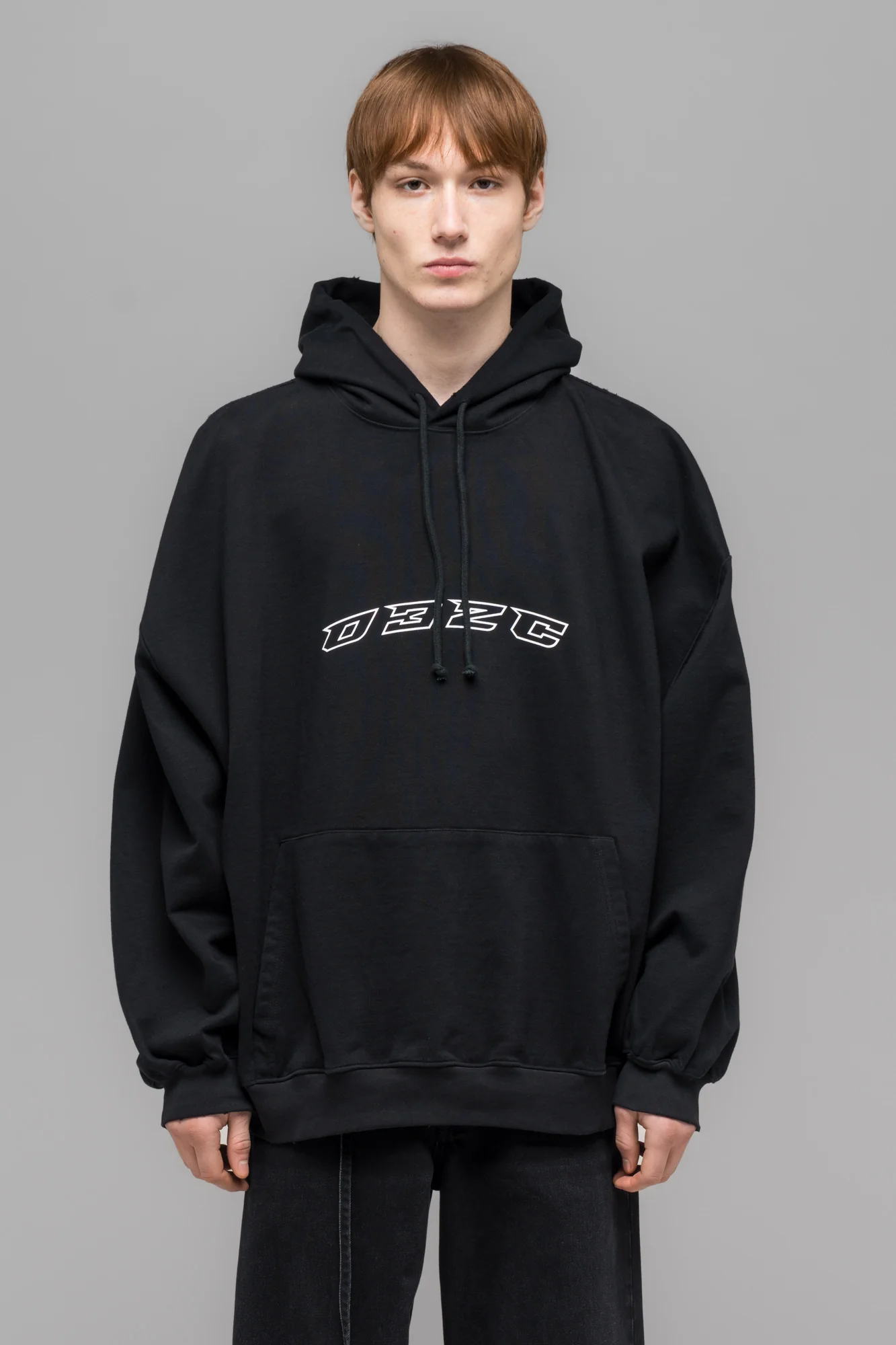 OVERSIZED HOODIE - Image 4
