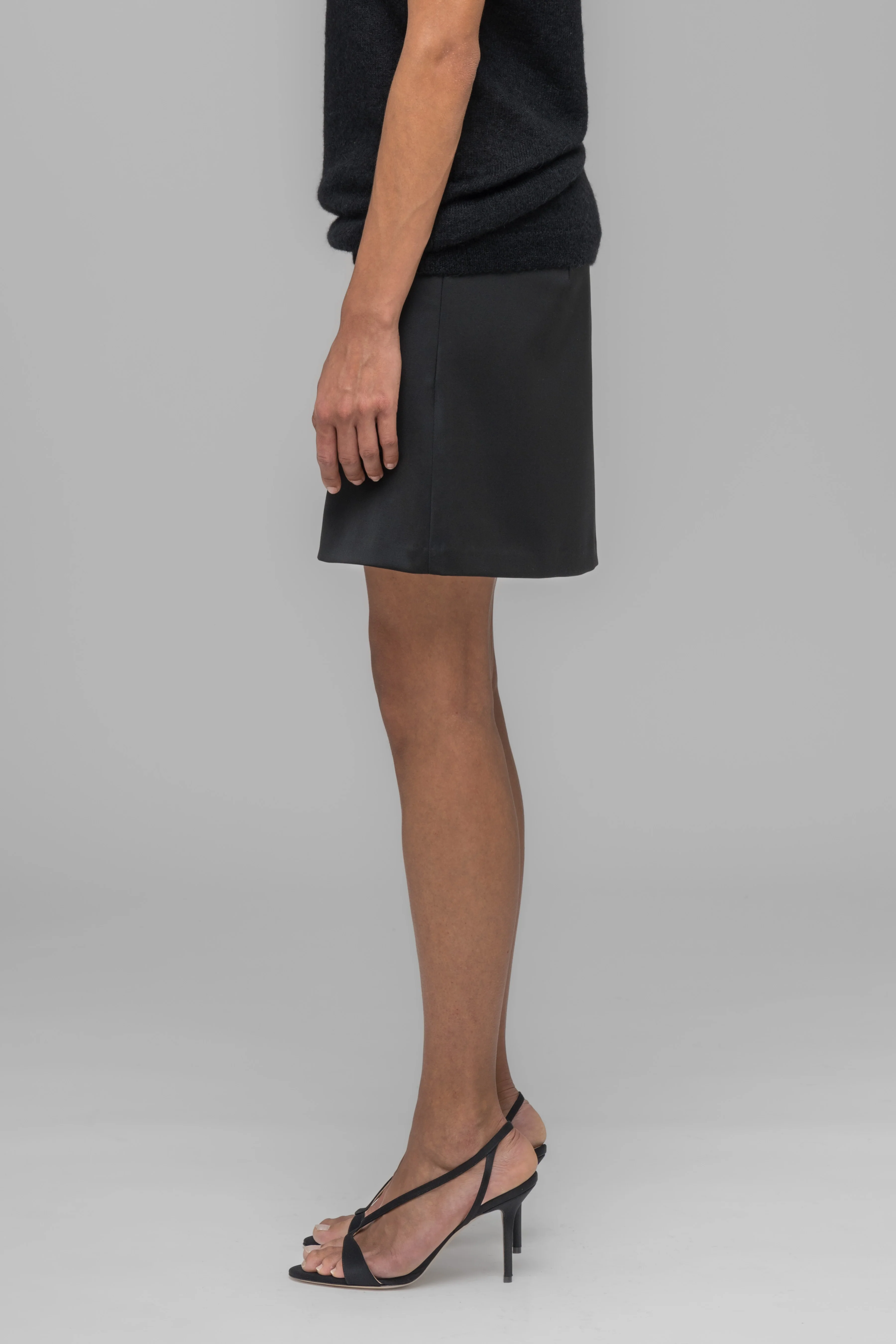 "HOT GIRL WALK" MINI SKIRT - Image 3
