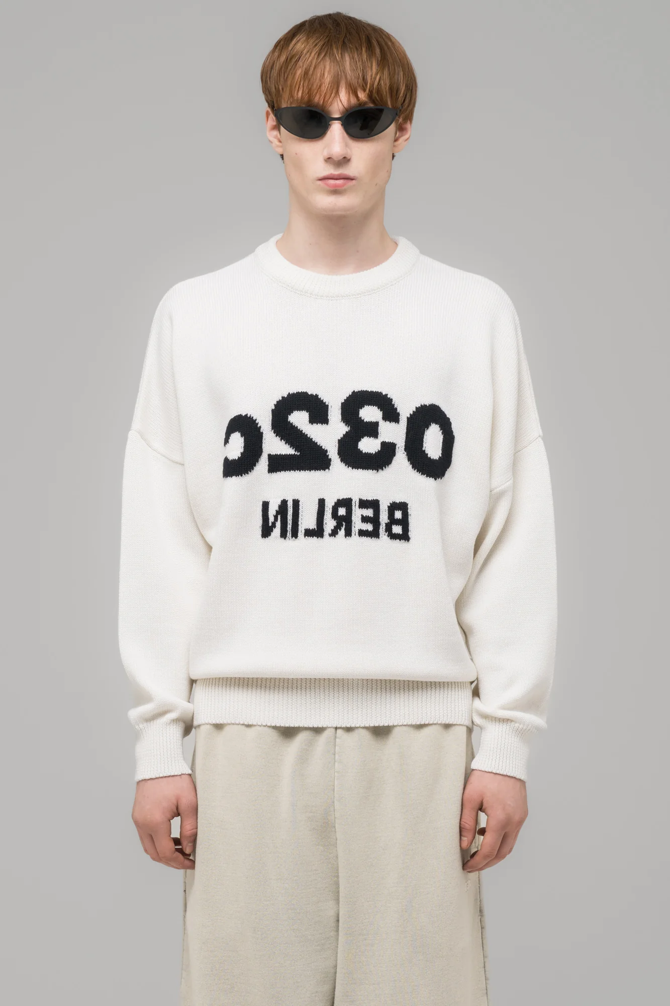 "SELFIE" SWEATER WHITE/BLACK - Image 3