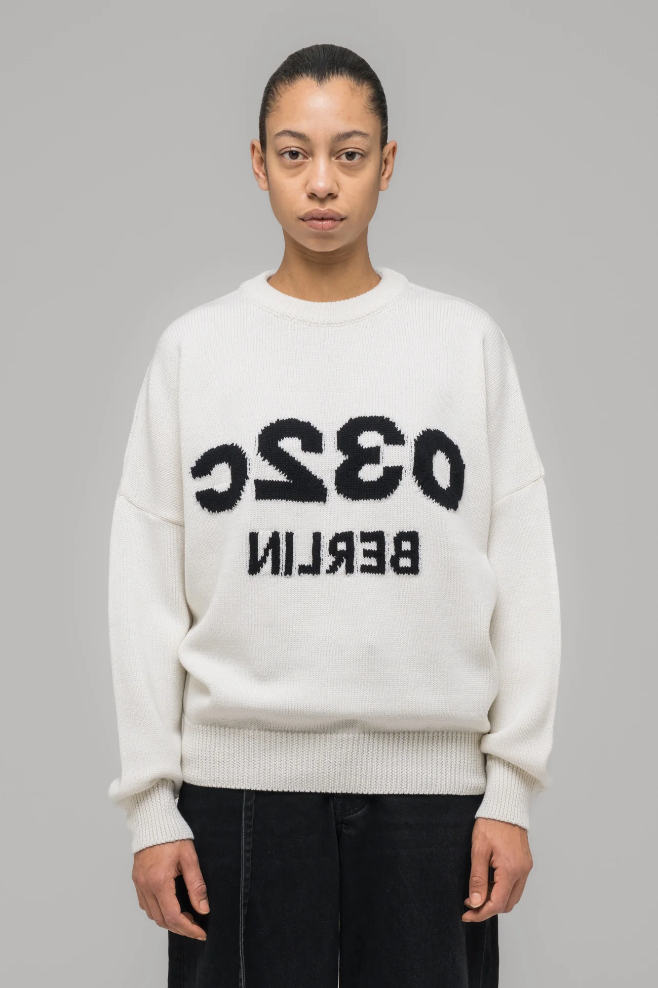 "SELFIE" SWEATER WHITE/BLACK - Image 3