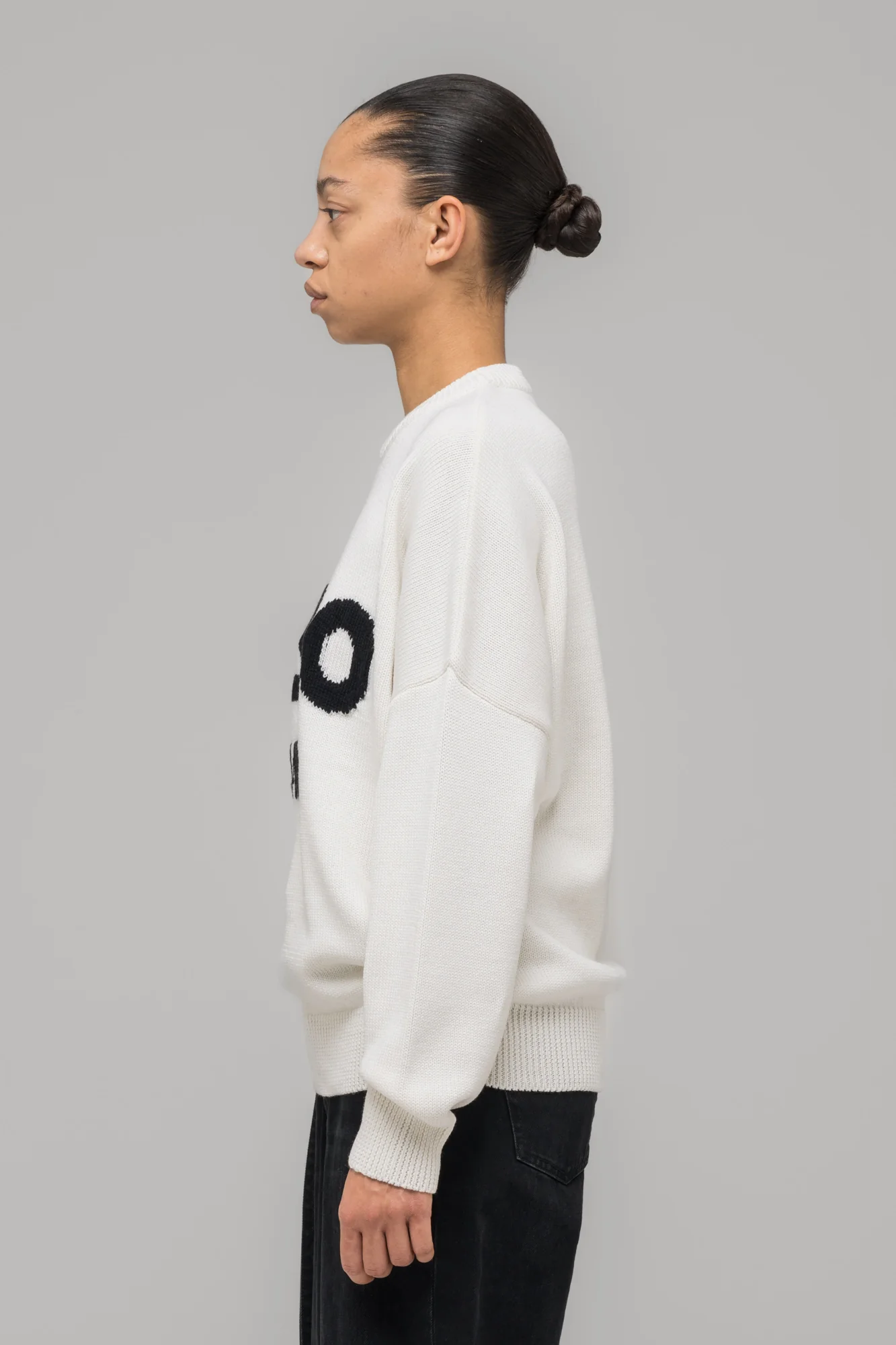 "SELFIE" SWEATER WHITE/BLACK - Image 4