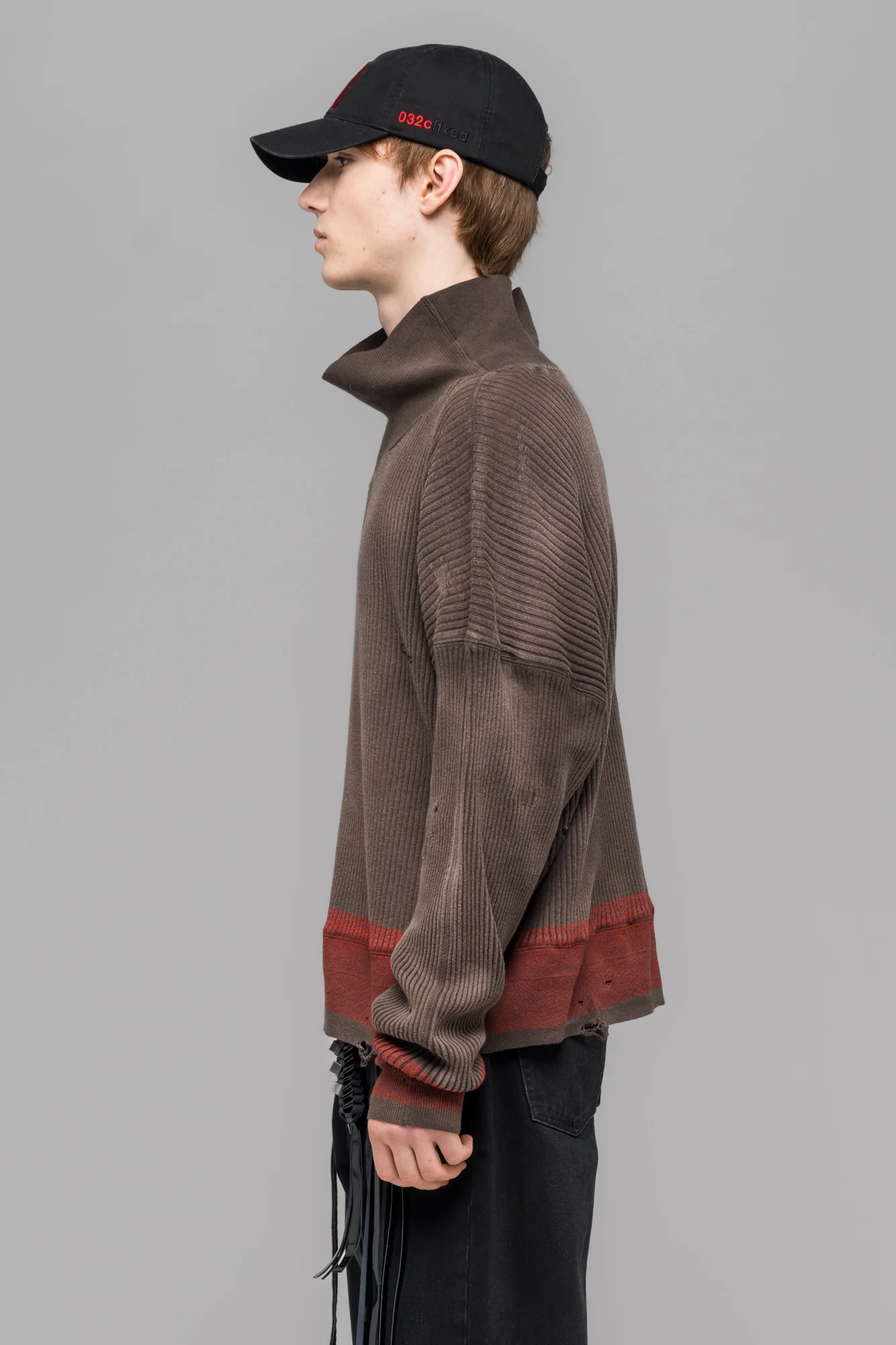 "TRAILER" KNIT TURTLENECK - Image 4
